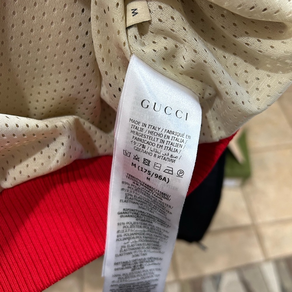 Unisex Gucci light neoprene Gucci logo hoodie size medium fits like large - Picture 11 of 13